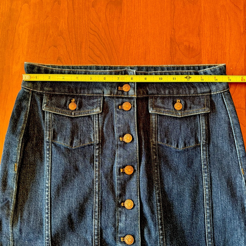 Madewell | Denim Seamed Button-Front Skirt (Size 28) - Picture 10 of 11
